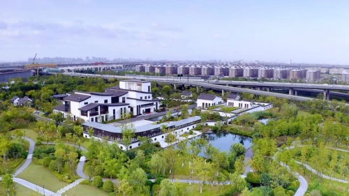 杭州市临平净水厂采用全地埋式建设模式，实现土地高效利用，入选《节地技术和节地模式推荐目录（第三批）》。.jpg